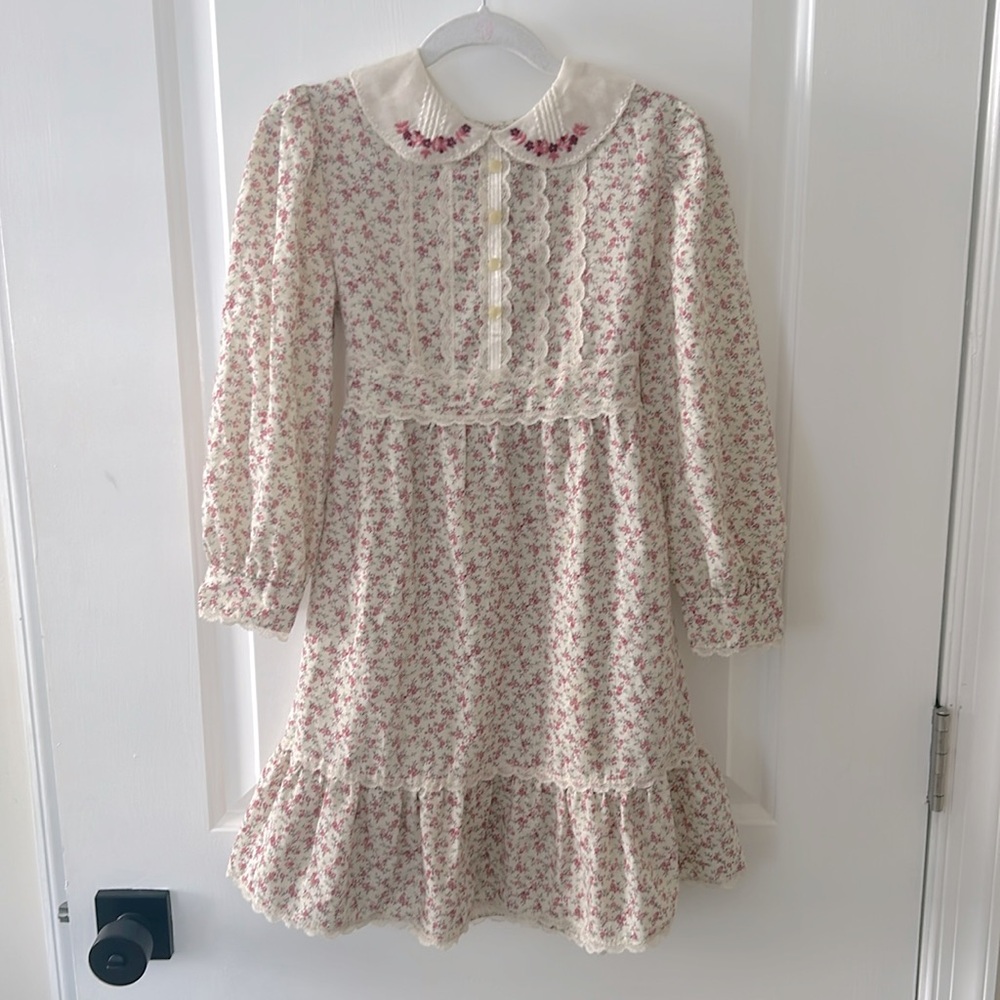 Lovely Country Vintage 70s 80s Little Kid Dress